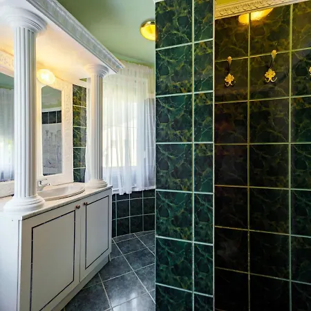 Villa Big Thuja By Interhome *